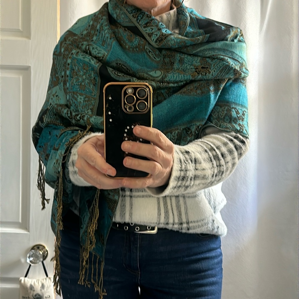 Pashmina/silk scarf